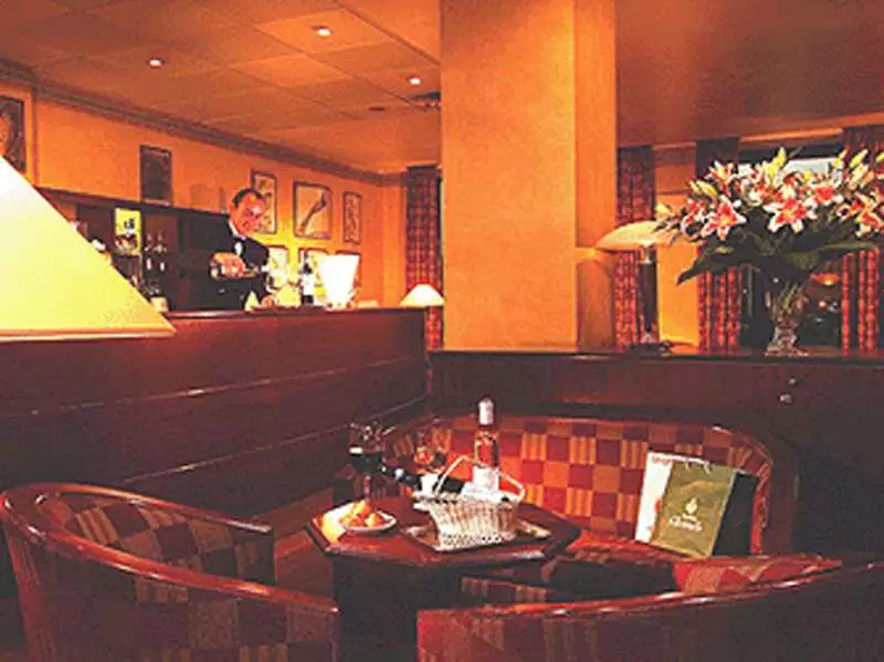 Alibaba https://cdn.alibaba.ir/ostorage/hotel-accommodation-images/6888ad62ac13a7ed0d85995b_Paris-Mercure-Paris-Op-ra-Garnier-Hotel--Spa-0.webp