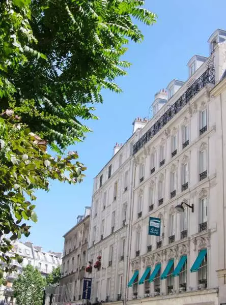 Alibaba https://cdn.alibaba.ir/ostorage/hotel-accommodation-images/6888b01cac13a7ed0d859ef1_Paris-Hotel-Mademoiselle-0.webp