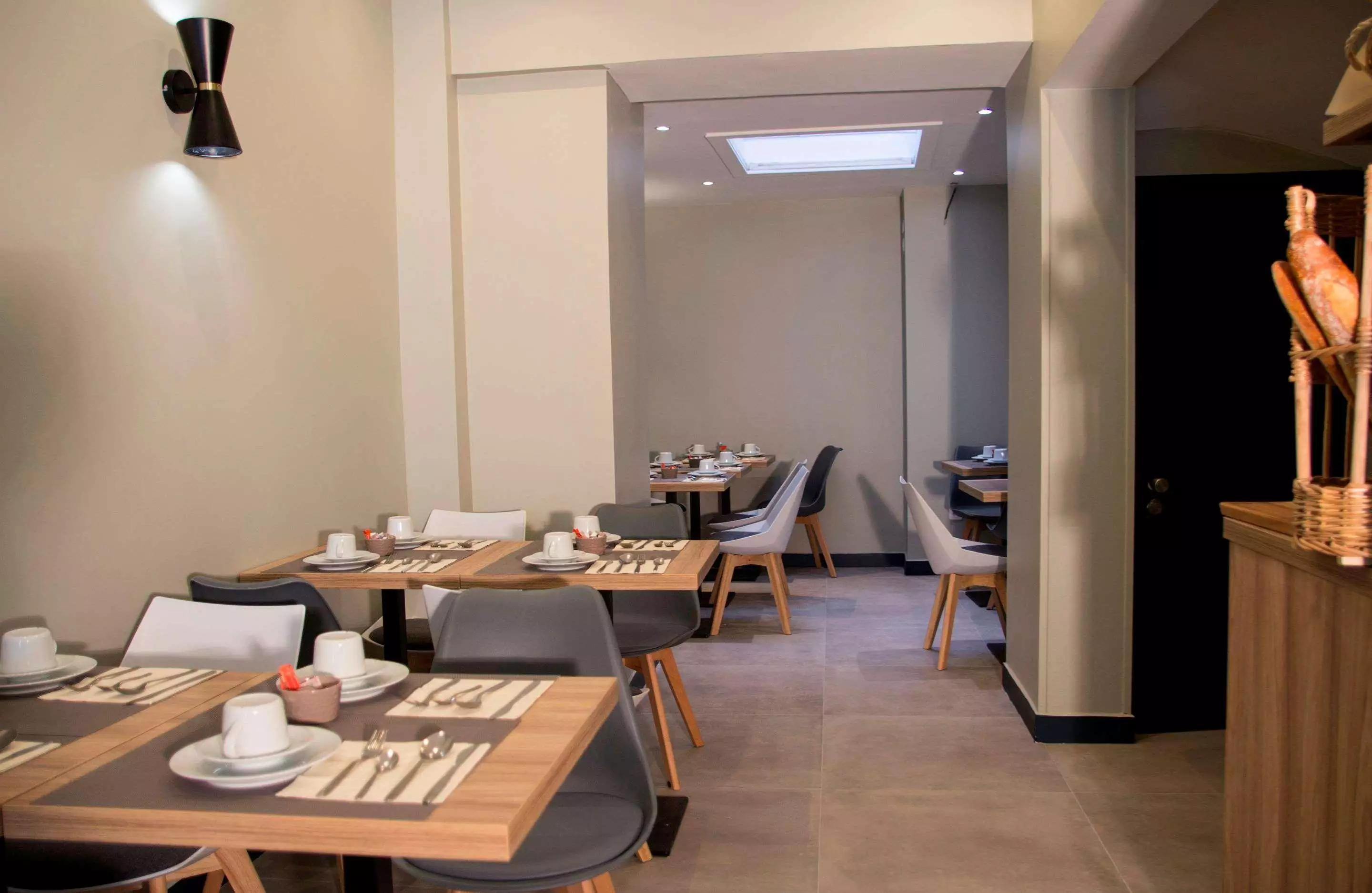 هتل Moulin Vert پاریس