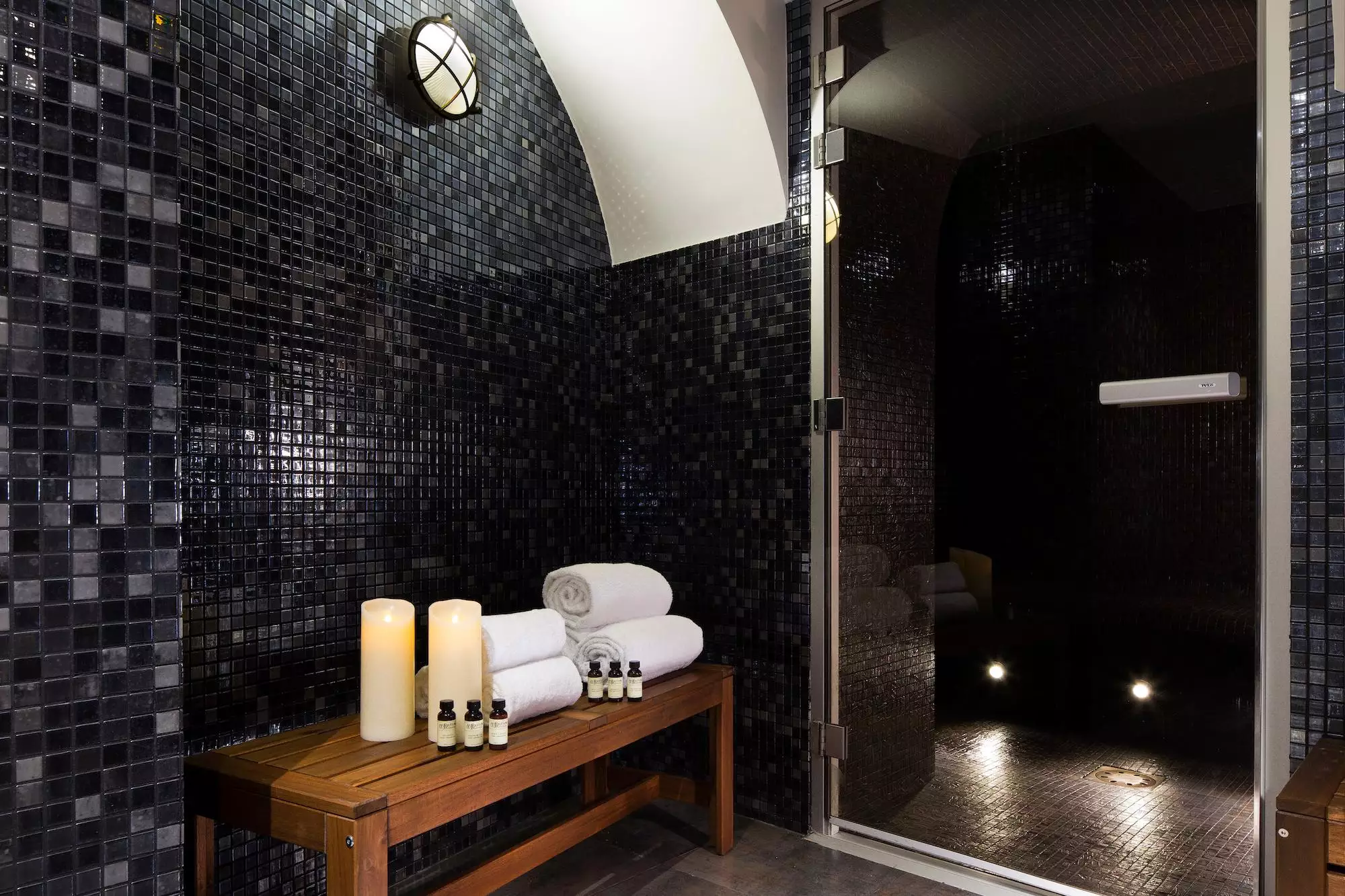 هتل Hotel Whistler پاریس