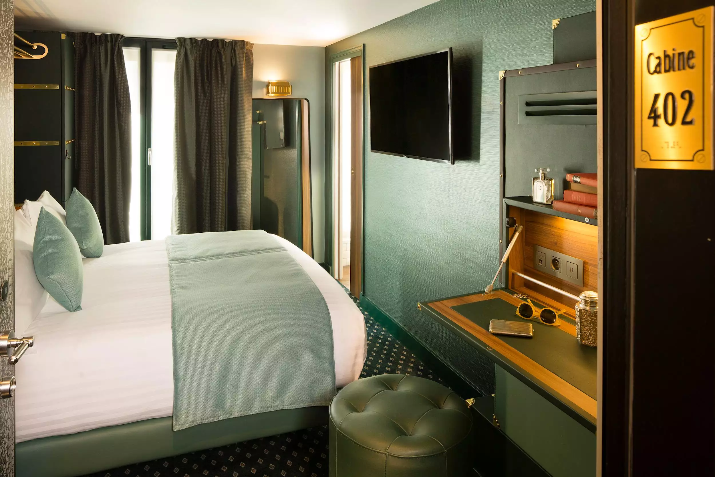 هتل Hotel Whistler پاریس