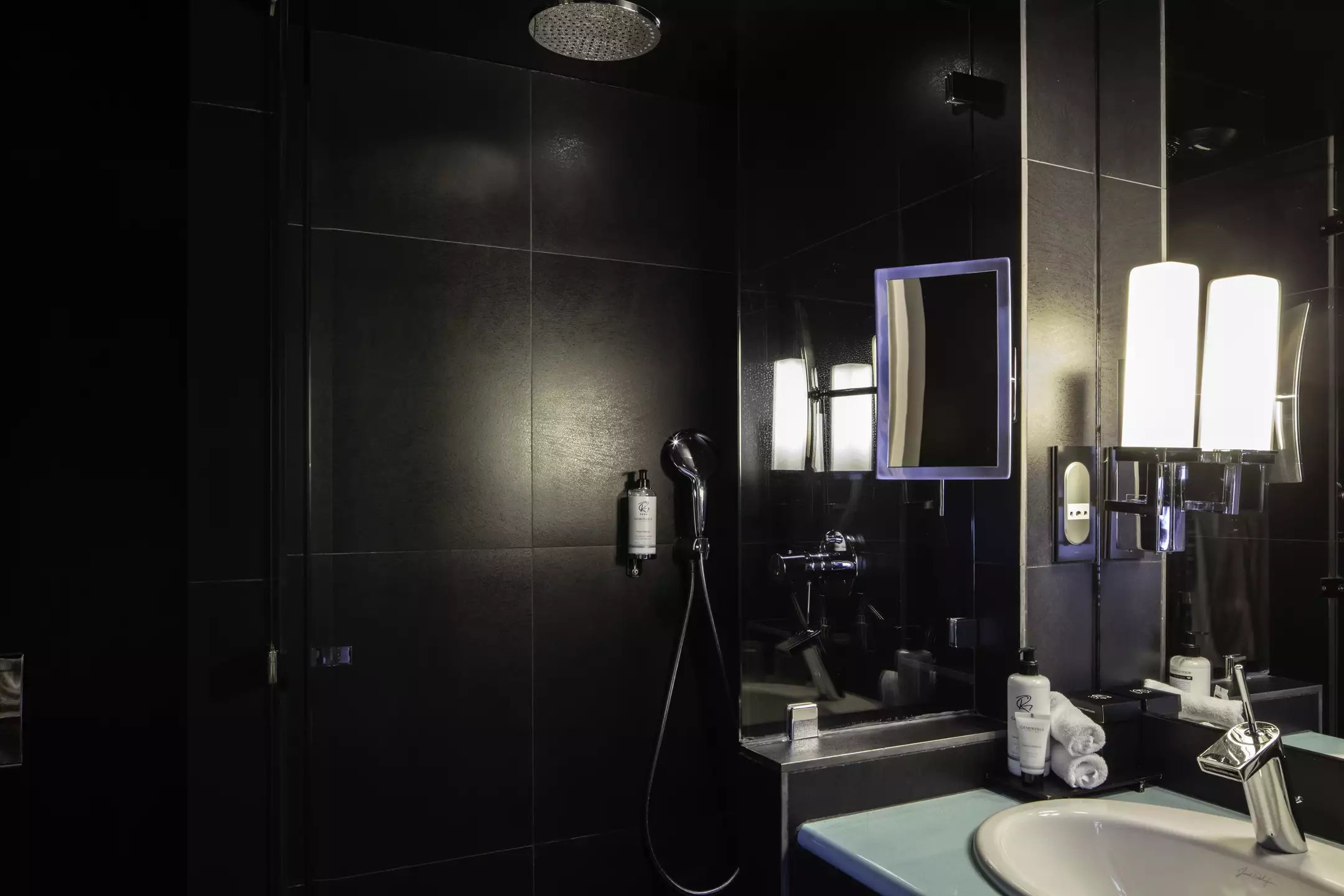 هتل Hôtel Regents Garden پاریس