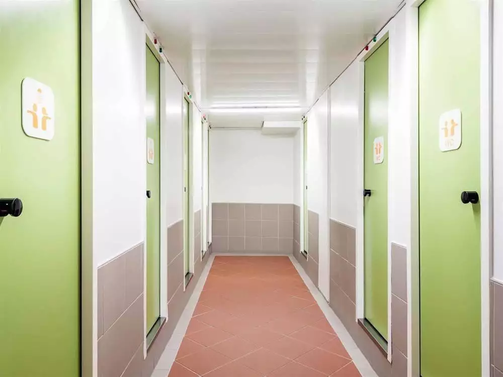 هتل اف ۱ پاریس پورت دی مونتمارتر پاریس