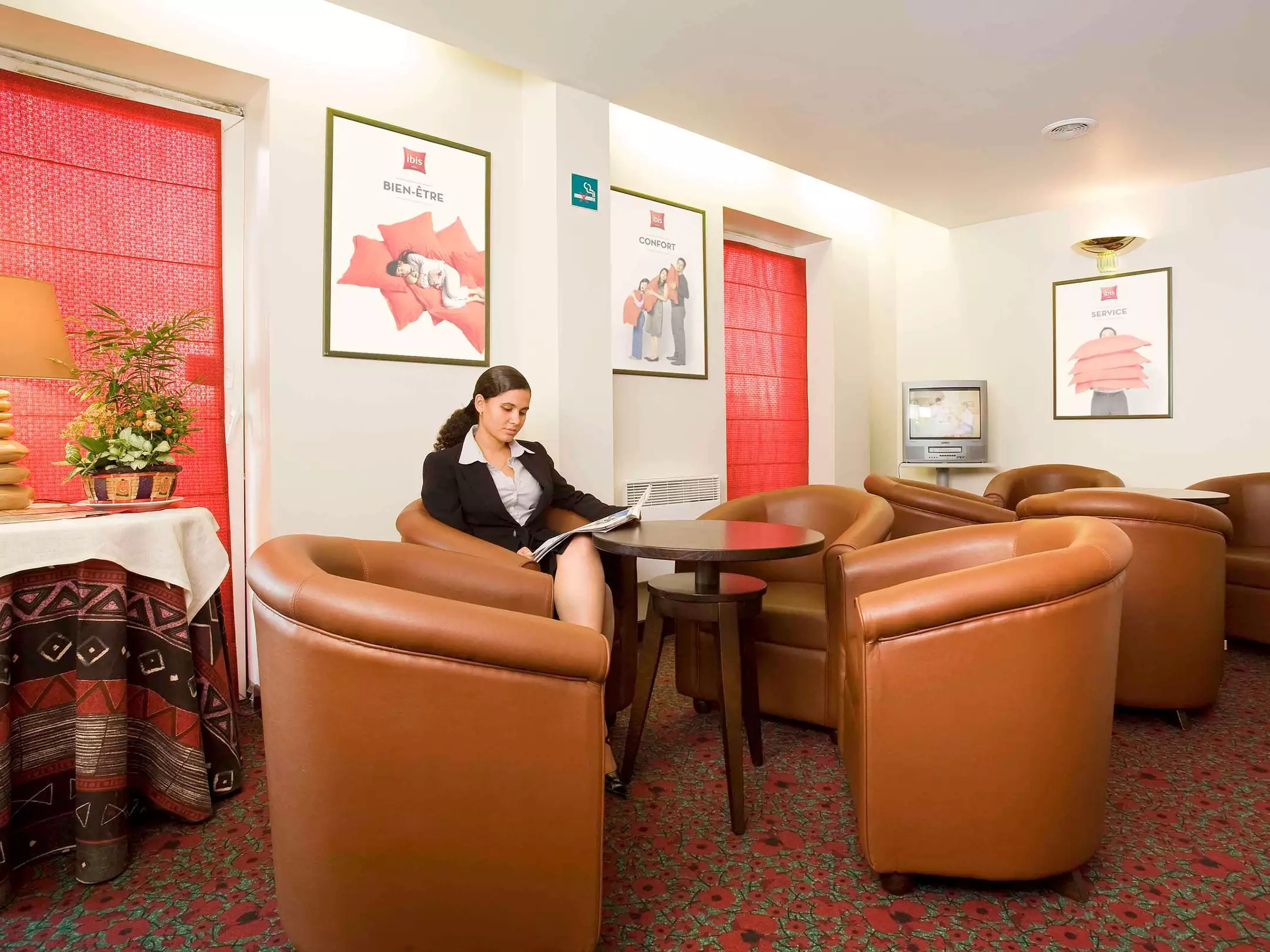 هتل Hôtel ibis Le Bourget پاریس