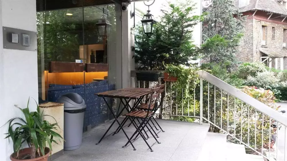 هتل Relais de Clamart پاریس