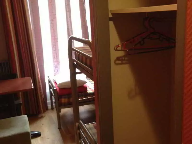 هتل اسمارت پلیس پاریس پاریس