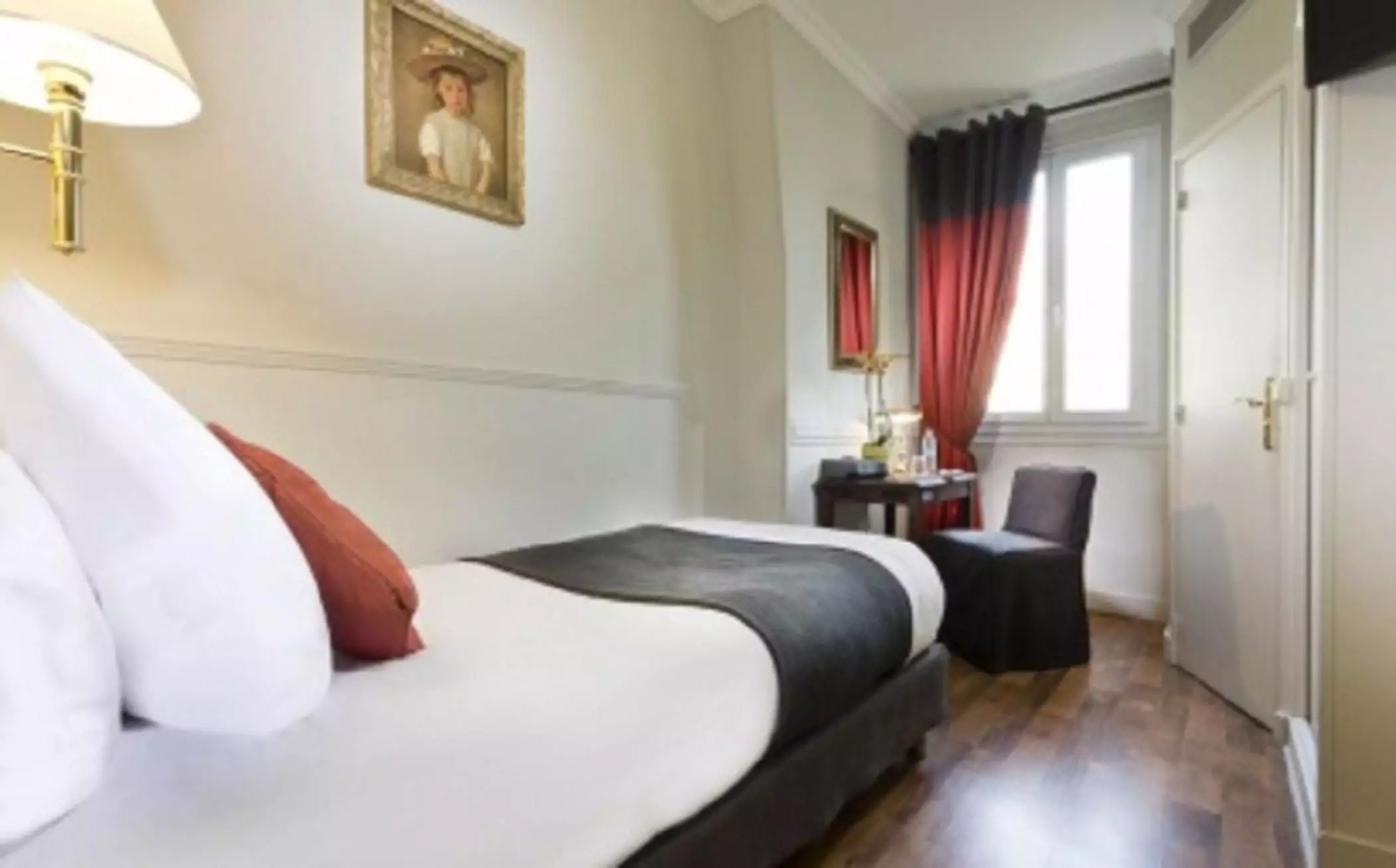 Alibaba https://cdn.alibaba.ir/ostorage/hotel-accommodation-images/6888b9b6ac13a7ed0d85b27b_Paris-de-la-Porte-Doree-0.webp