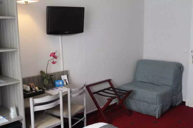 هتل Avia Saphir Montparnasse پاریس