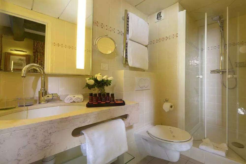 هتل Le Relais Montmartre پاریس