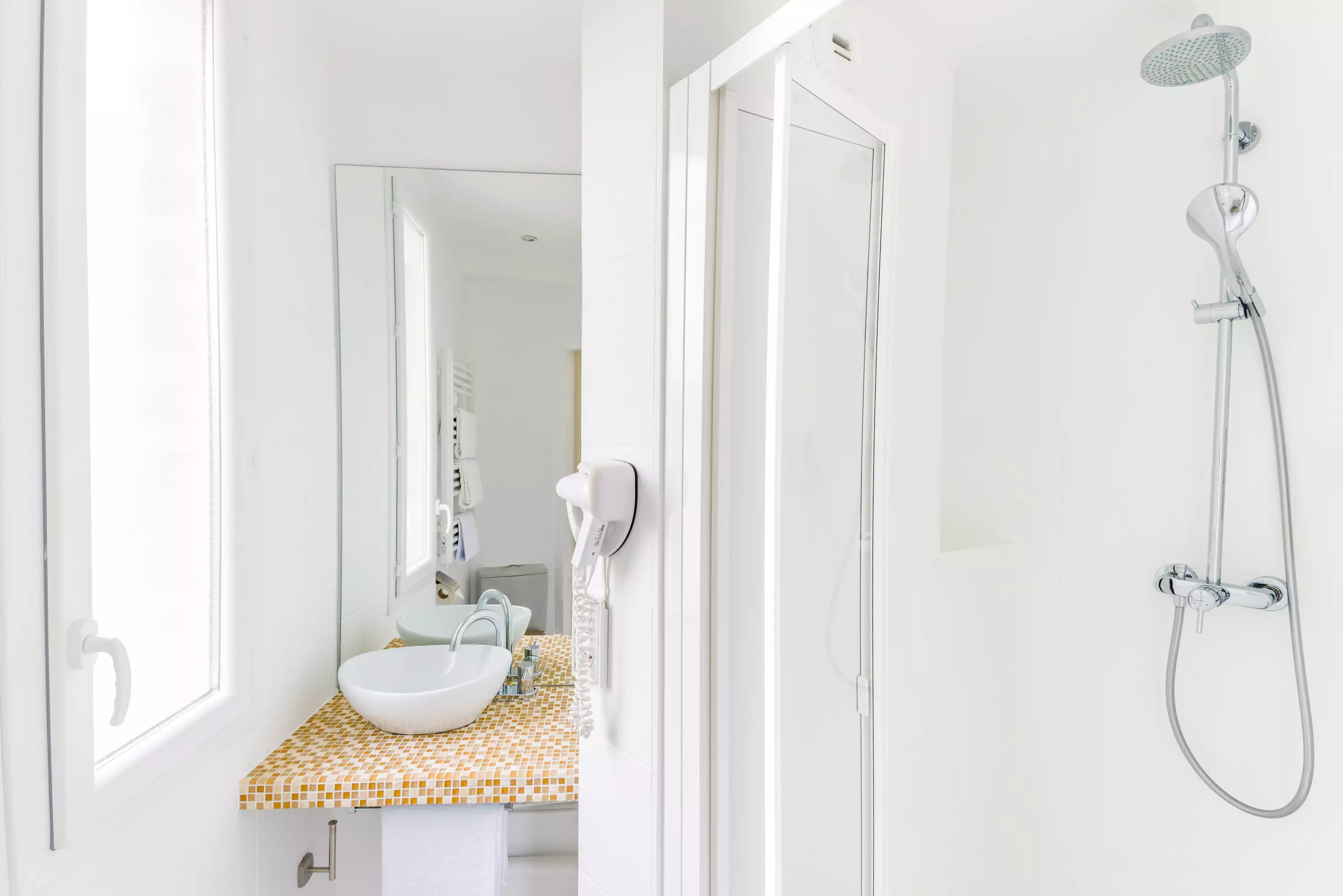 Alibaba https://cdn.alibaba.ir/ostorage/hotel-accommodation-images/6888bcc7ac13a7ed0d85b91f_Paris-H-tel-Korner-Eiffel-0.webp