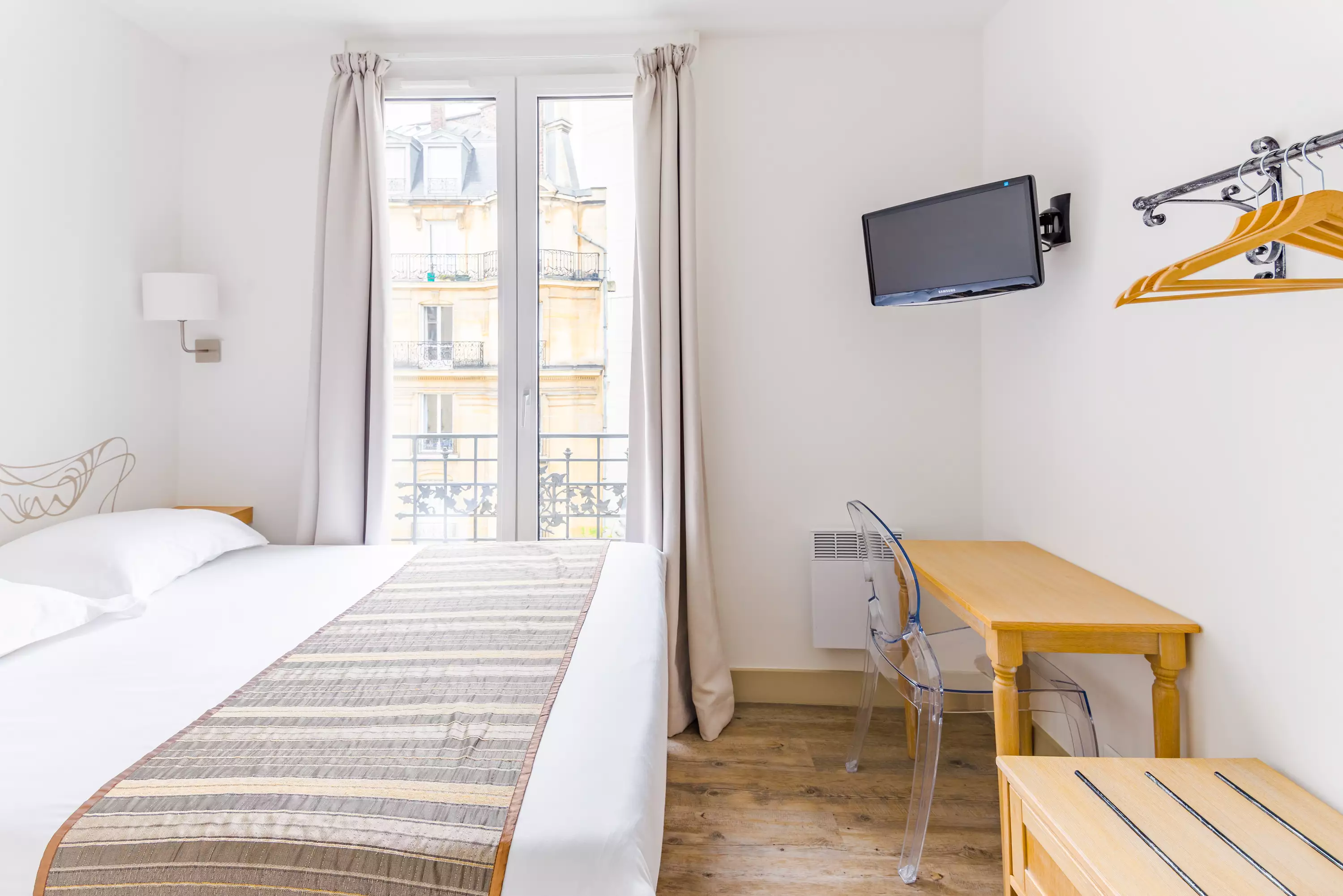 هتل Hôtel Korner Eiffel پاریس