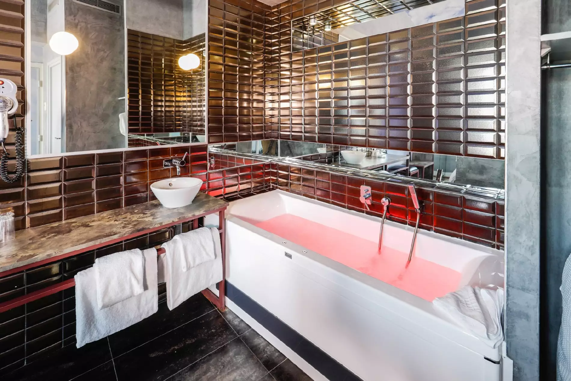 هتل Apostrophe پاریس