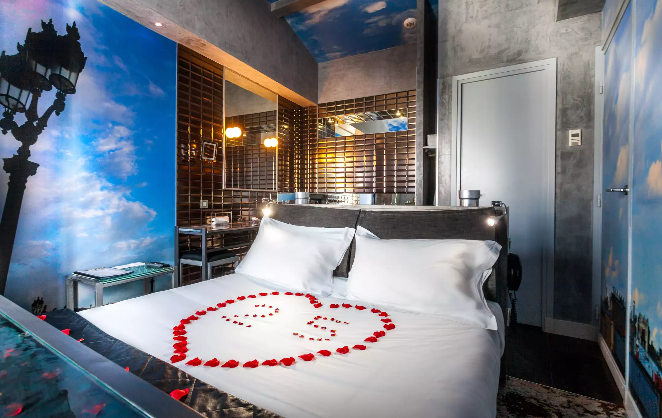 هتل Apostrophe پاریس