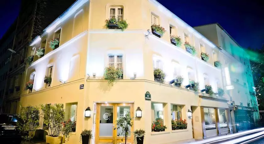 هتل Champerret Heliopolis پاریس