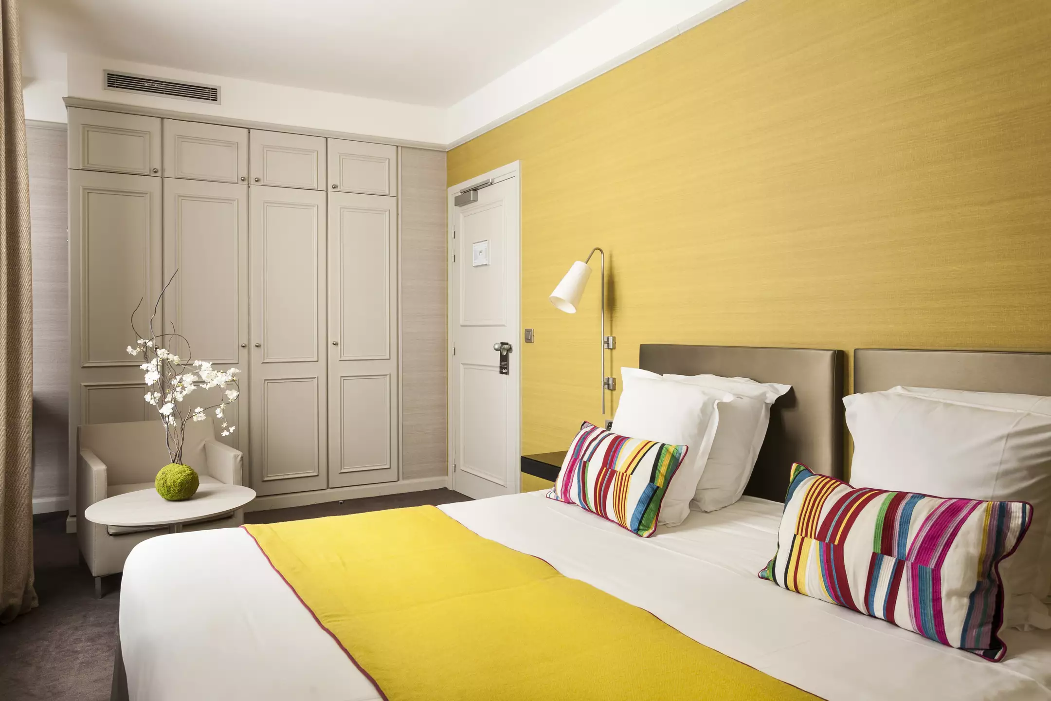 Alibaba https://cdn.alibaba.ir/ostorage/hotel-accommodation-images/6888be40ac13a7ed0d85bcef_Paris-Duo-0.webp