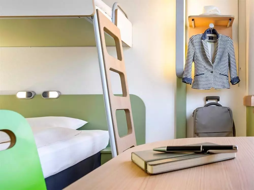 هتل ibis budget Paris Porte de Montmartre پاریس
