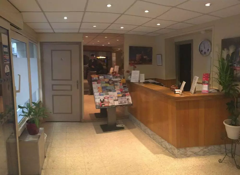 هتل Jarry پاریس