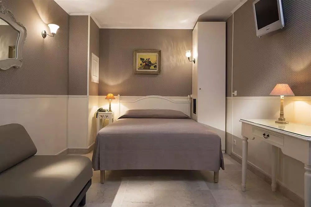 هتل Hôtel de la Tour Eiffel پاریس