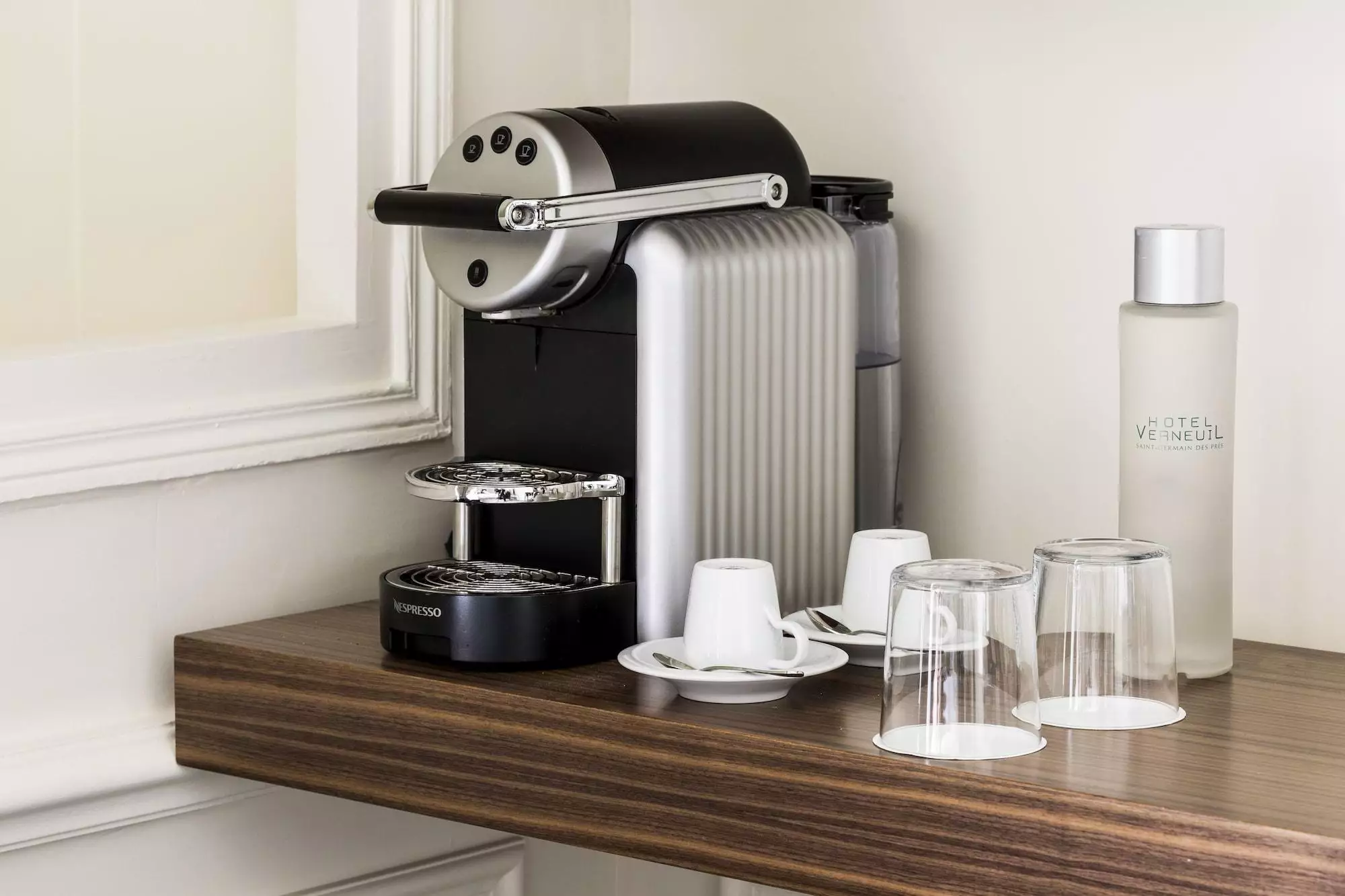 هتل Hotel Verneuil پاریس