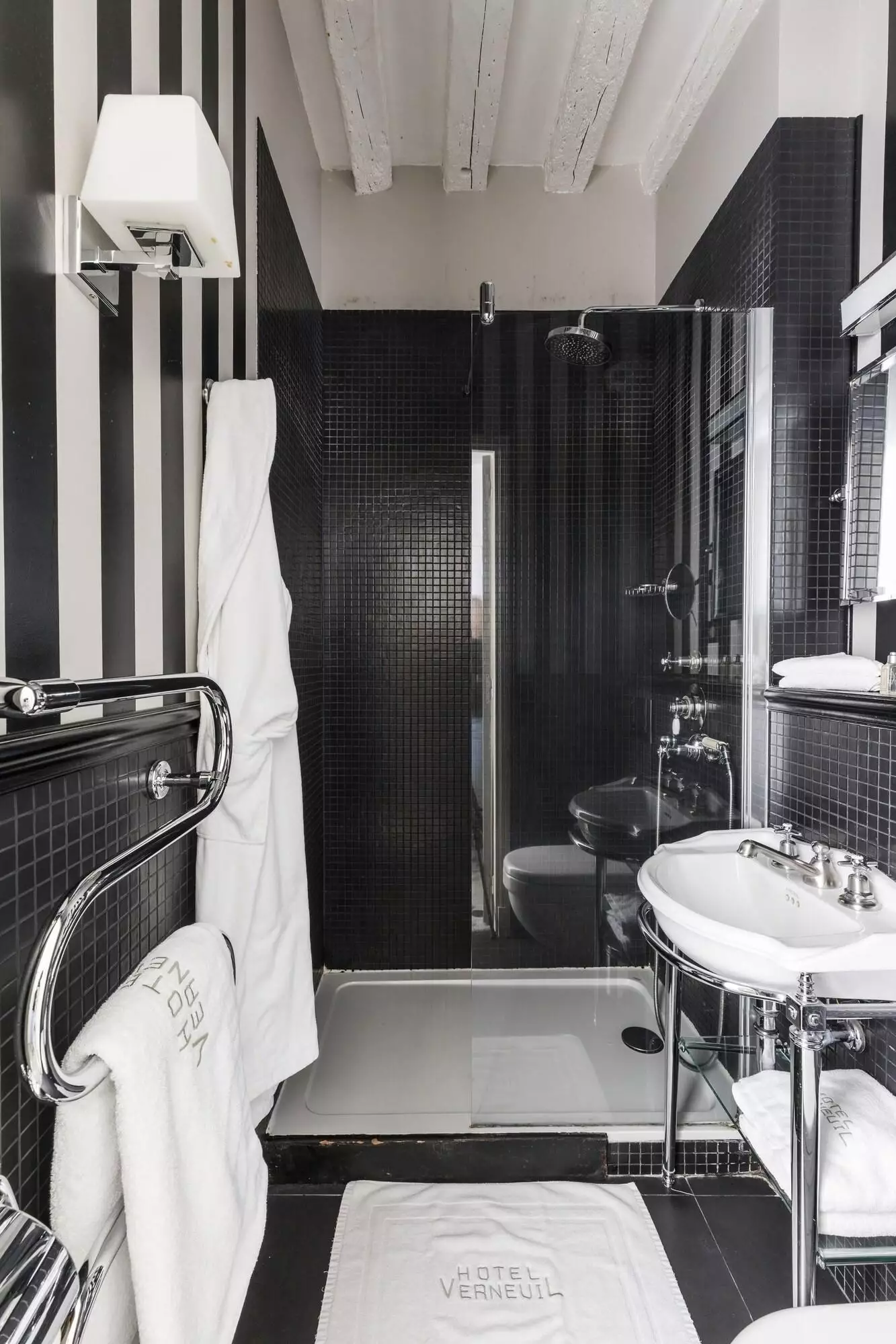 هتل Hotel Verneuil پاریس