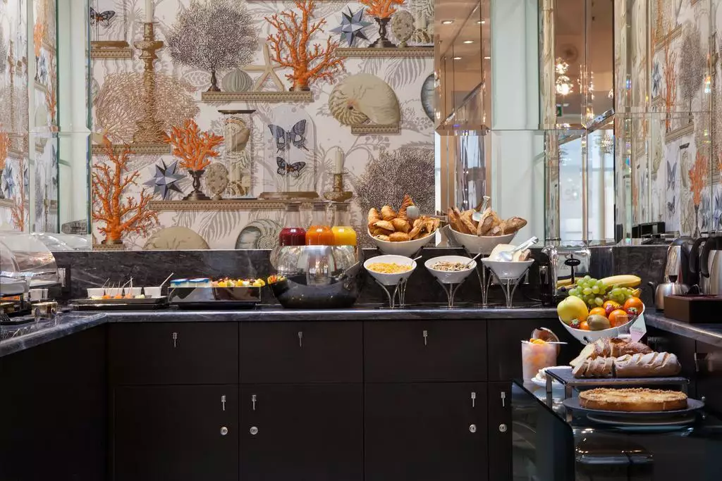 Alibaba https://cdn.alibaba.ir/ostorage/hotel-accommodation-images/6888c285ac13a7ed0d85c5f5_Paris-De-Seze-0.webp