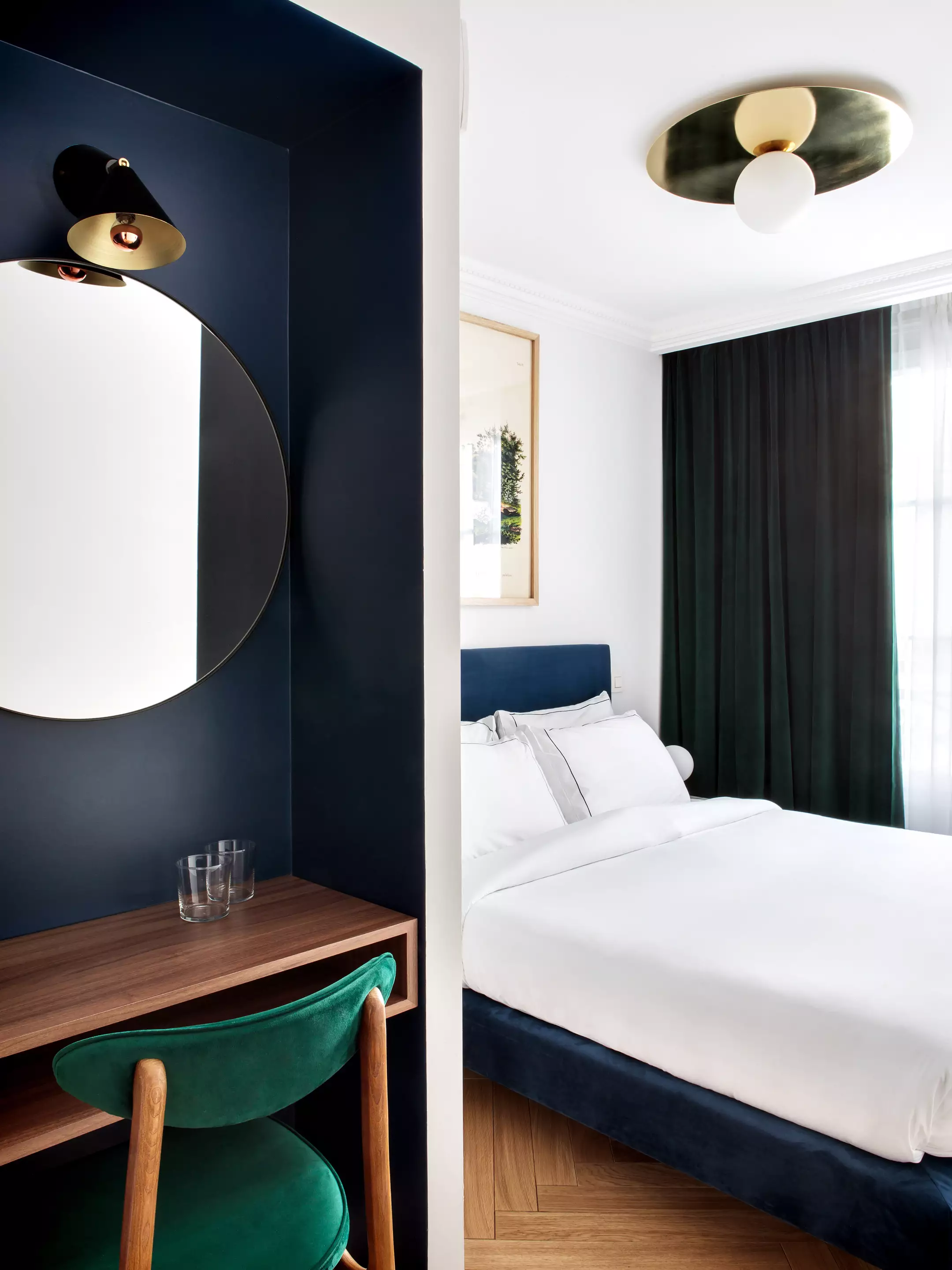 Alibaba https://cdn.alibaba.ir/ostorage/hotel-accommodation-images/6888c437ac13a7ed0d85ca31_Paris-H-tel-Rendez-Vous-Batignolles-0.webp