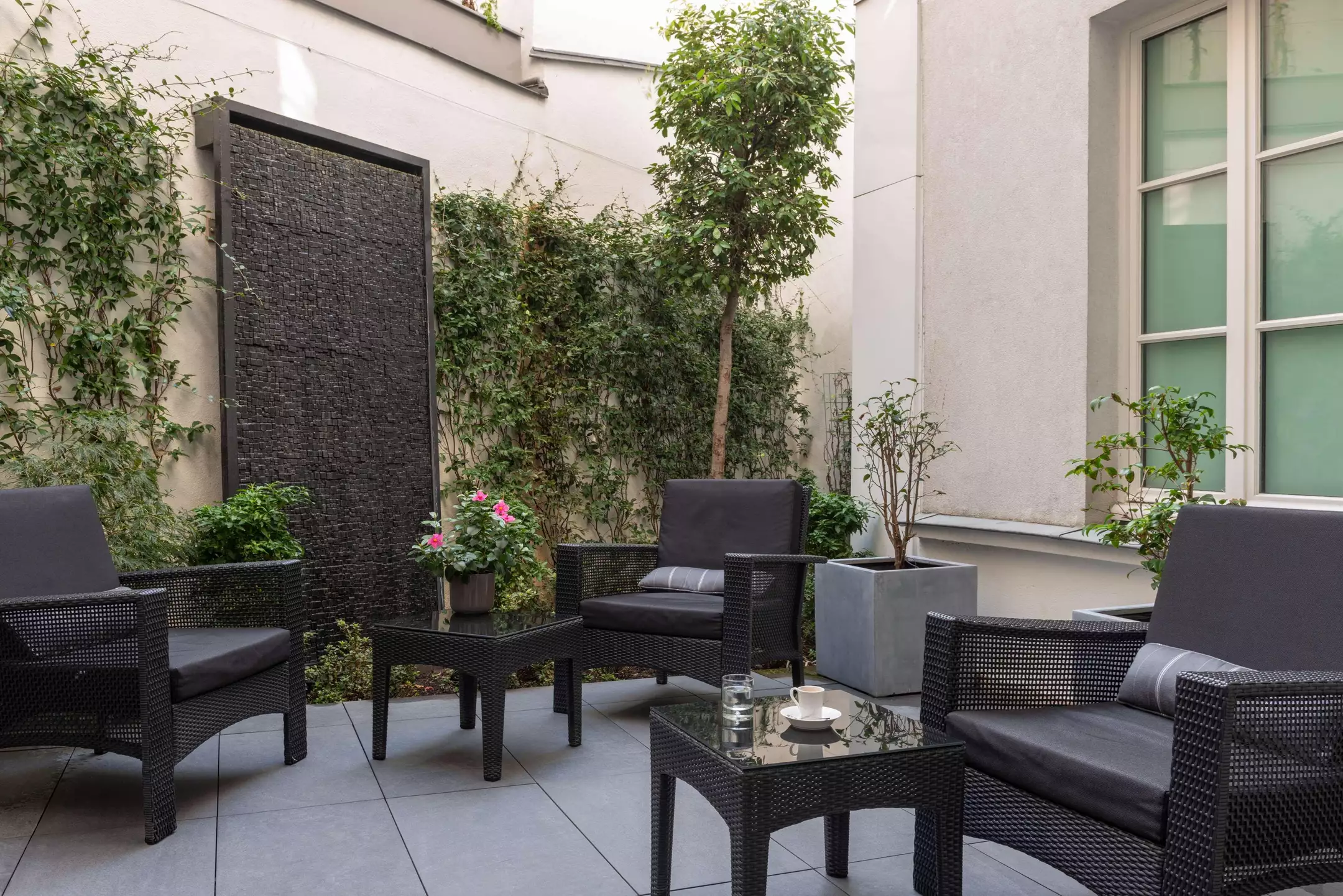 هتل Les Jardins De La Villa پاریس