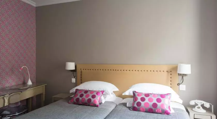 Alibaba https://cdn.alibaba.ir/ostorage/hotel-accommodation-images/6888c4beac13a7ed0d85cbe8_Paris-Apollon-Montparnasse-0.webp