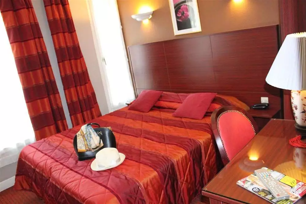 هتل Relais Bergson پاریس