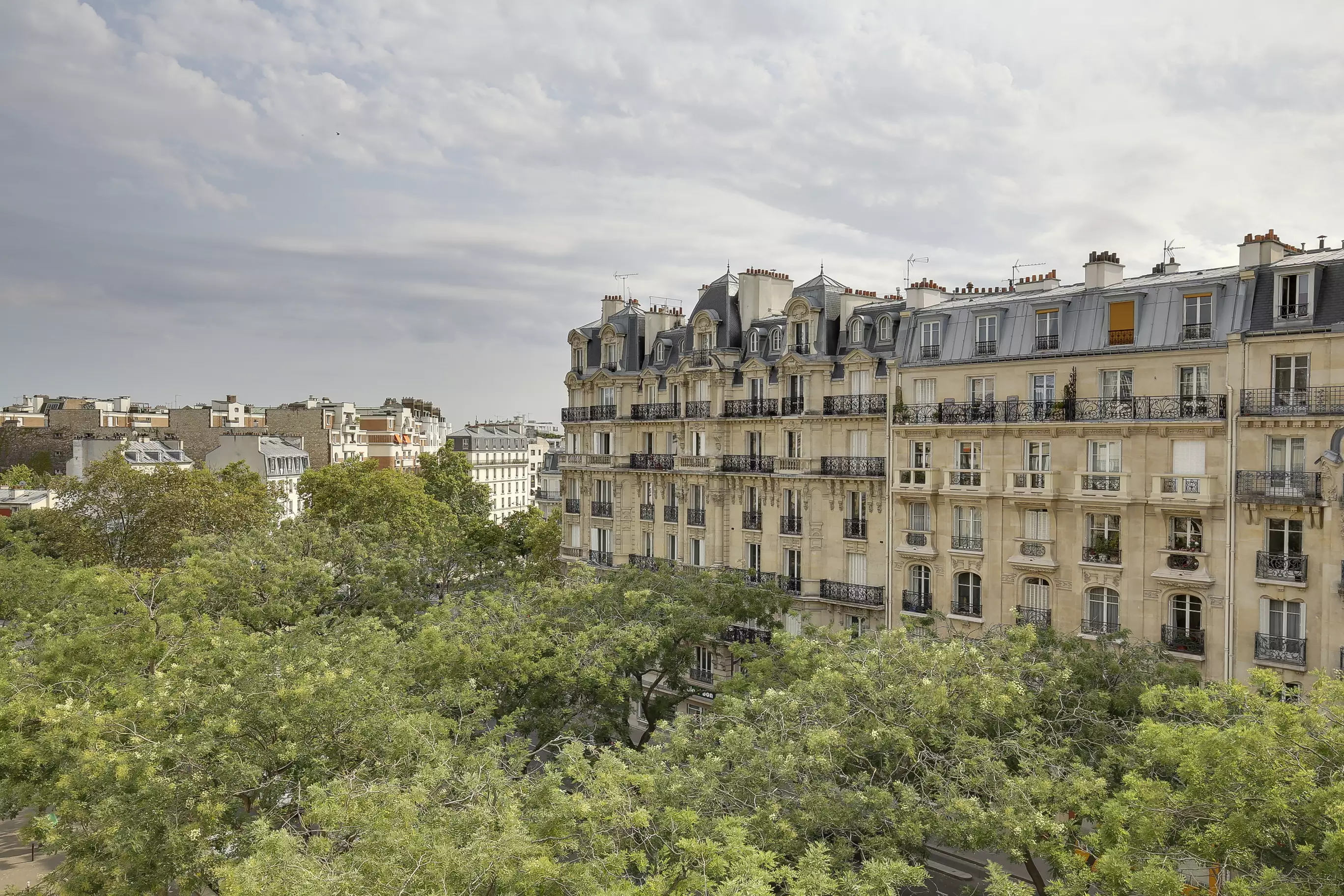 Alibaba https://cdn.alibaba.ir/ostorage/hotel-accommodation-images/6888c5dcac13a7ed0d85ce32_Paris-Du-Printemps-0.webp
