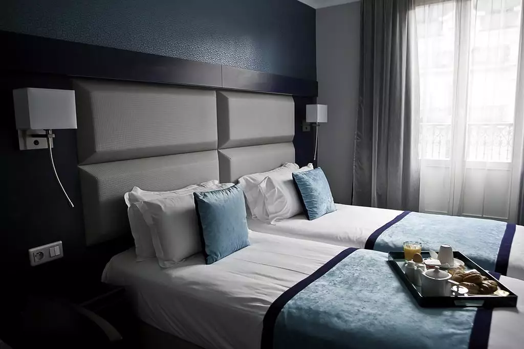 Alibaba https://cdn.alibaba.ir/ostorage/hotel-accommodation-images/6888c626ac13a7ed0d85ceec_Paris-Hotel-Prince-Albert-Montmartre-0.webp