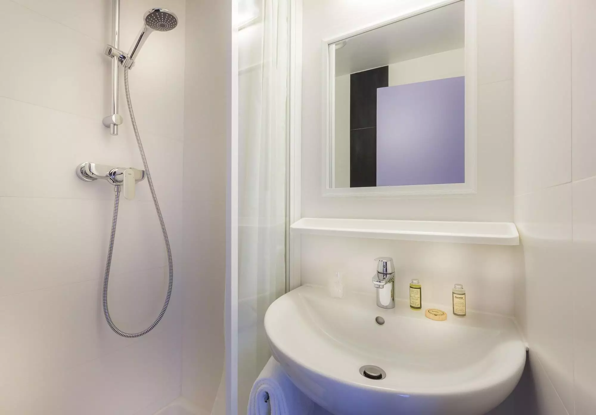 هتل Hotel du Donjon پاریس