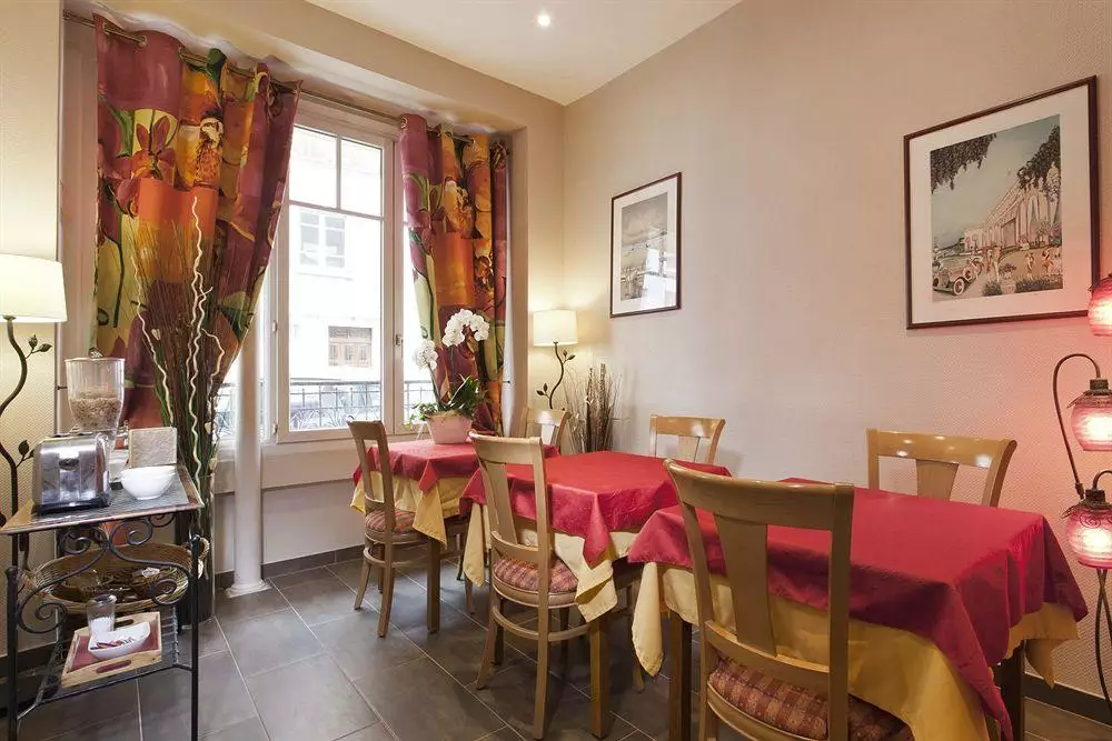 هتل Montsouris Orleans پاریس