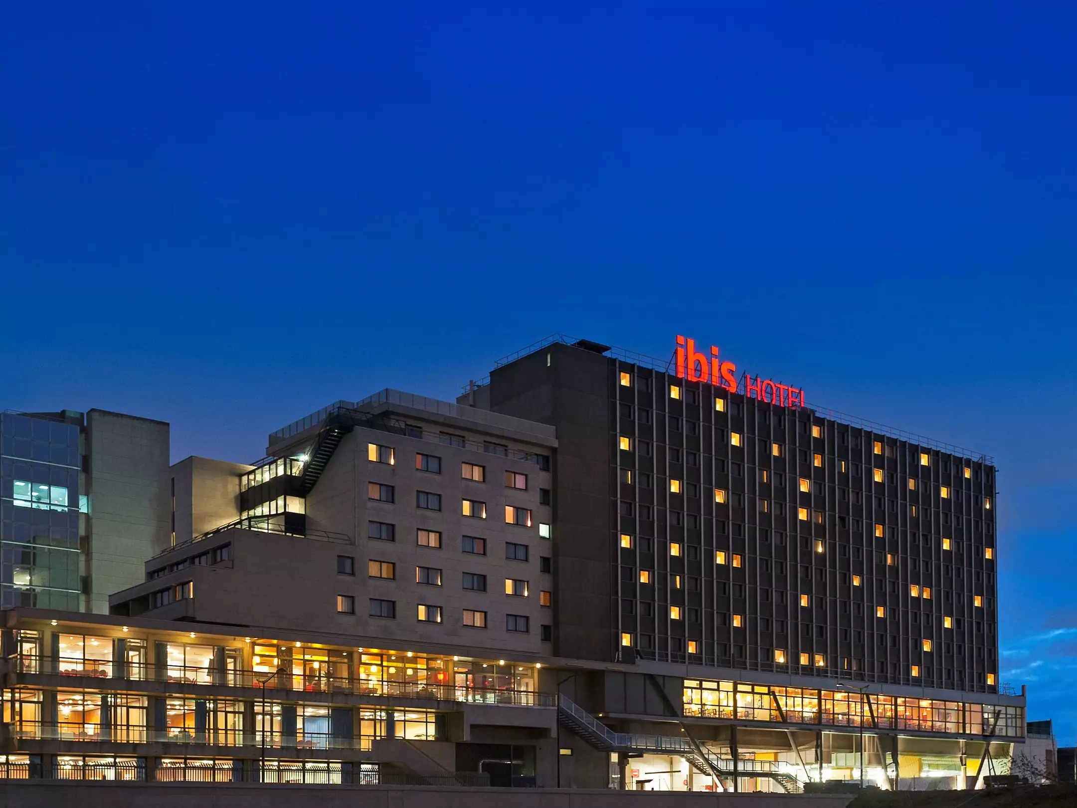 Alibaba https://cdn.alibaba.ir/ostorage/hotel-accommodation-images/6888c76eac13a7ed0d85d1d1_Paris-ibis-Paris-17-Clichy-Batignolles-0.webp