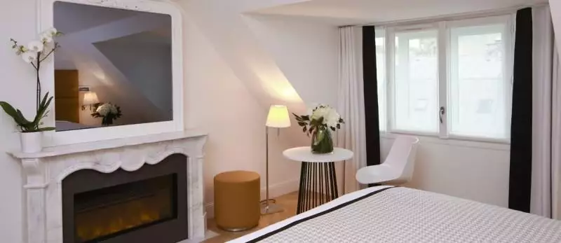 هتل Hotel R de Paris پاریس