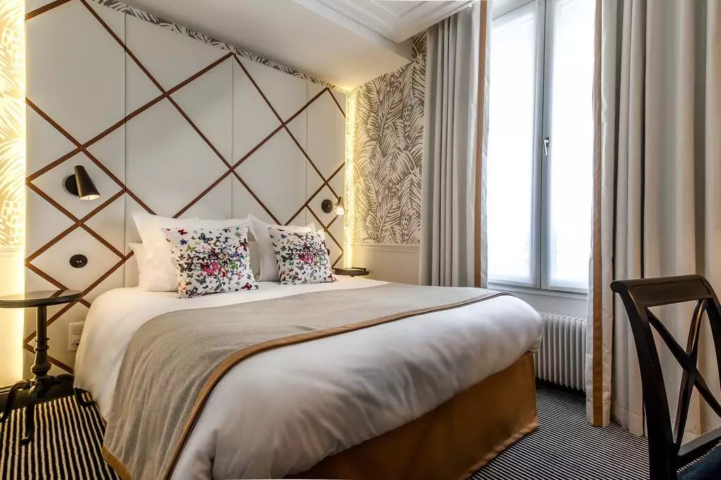 Alibaba https://cdn.alibaba.ir/ostorage/hotel-accommodation-images/6888c93cac13a7ed0d85d570_Paris-Jardin-le-Brea-0.webp