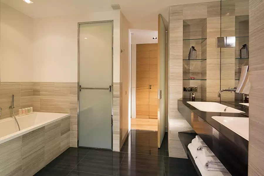 Alibaba https://cdn.alibaba.ir/ostorage/hotel-accommodation-images/6888ccacac13a7ed0d85dbda_Paris-Hotel-Marignan-0.webp