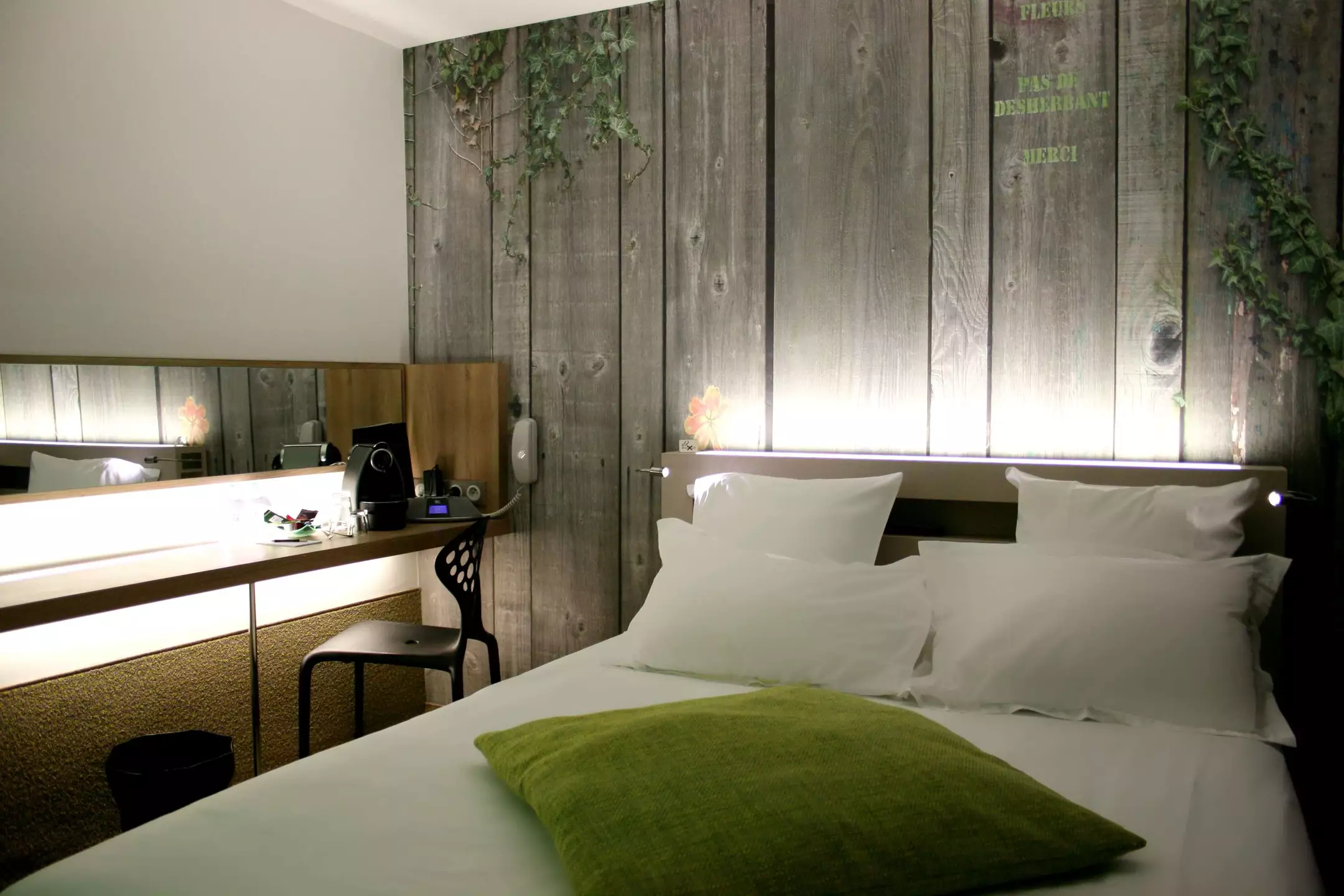 هتل Best Western Hôtel Littéraire Arthur Rimbaud پاریس