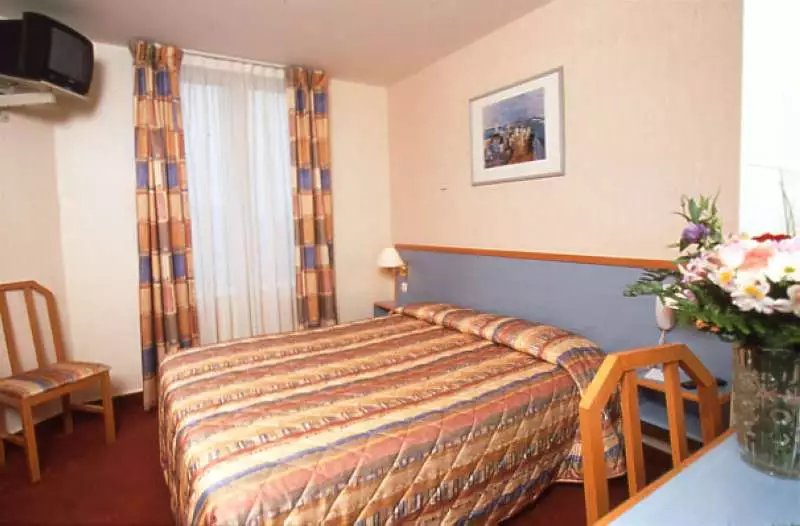 هتل Timhotel Paris Gare Montparnasse پاریس