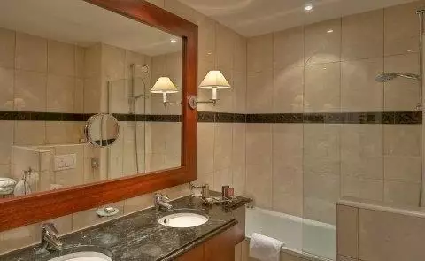 هتل Lenox Montparnasse پاریس