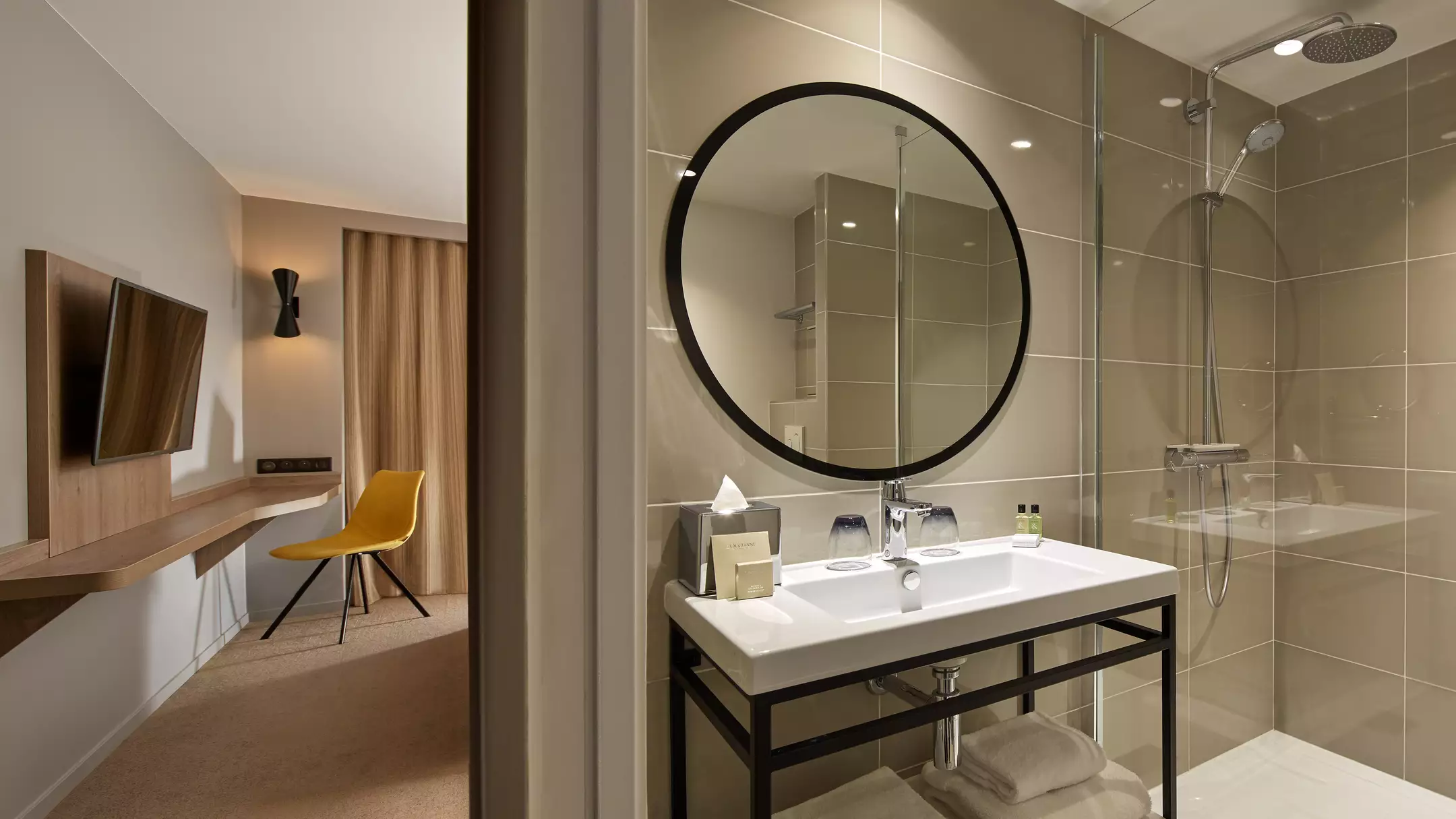 هتل آتویل تور ایفل پاریس