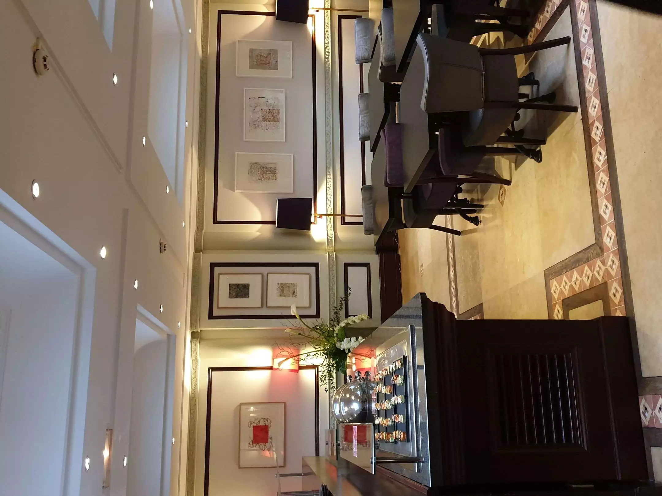 هتل Hotel Pont Royal پاریس