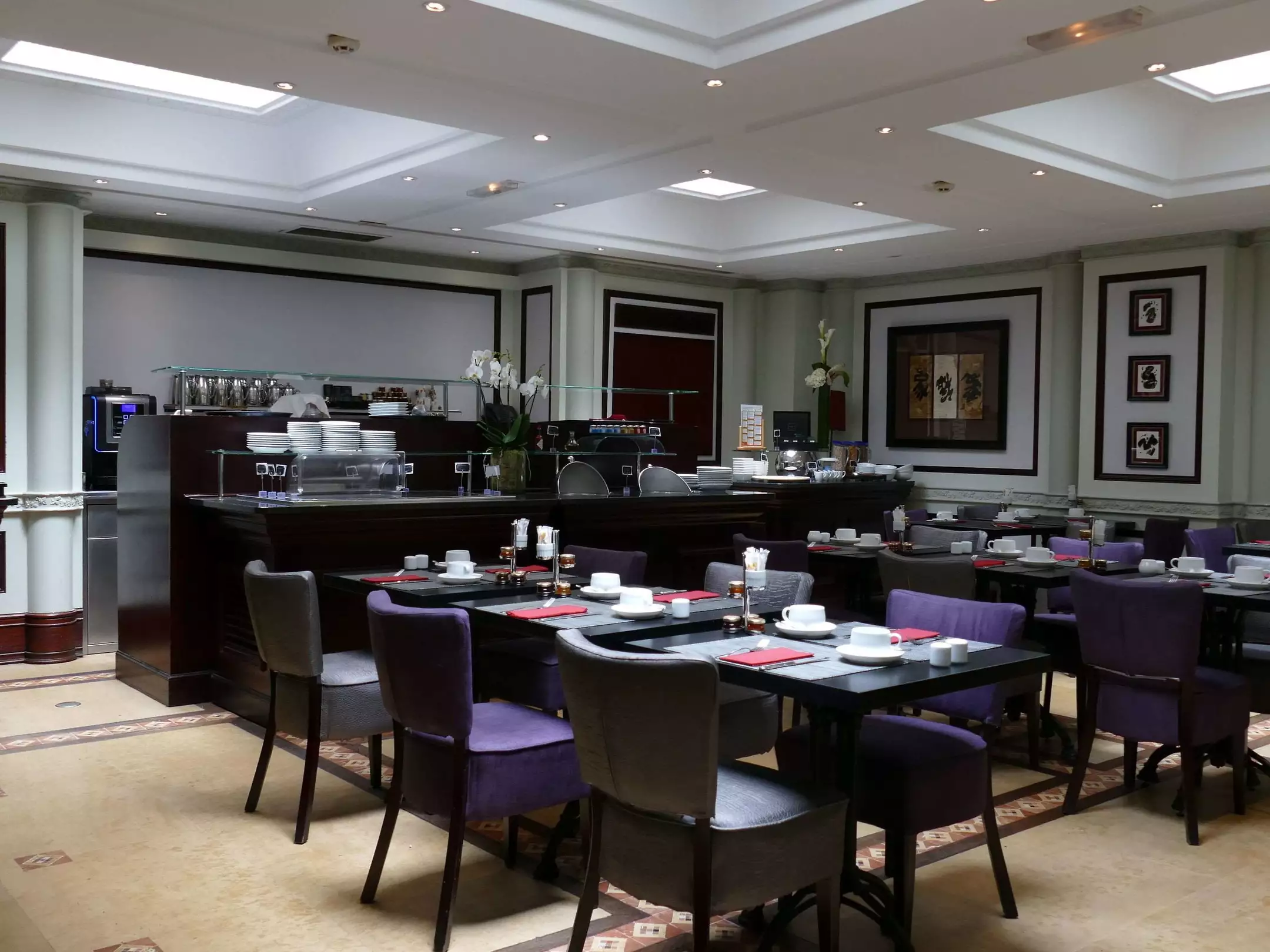 هتل Hotel Pont Royal پاریس