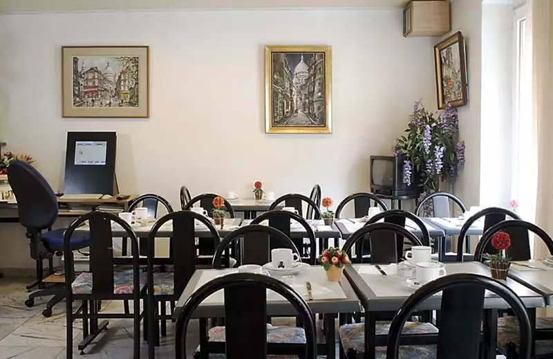 هتل CONTACT HOTEL Alizé Paris Montmartre پاریس