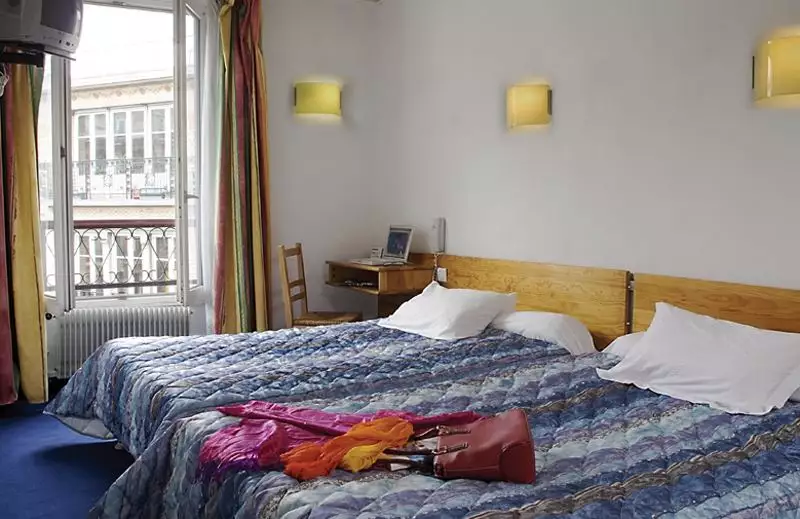 هتل CONTACT HOTEL Alizé Paris Montmartre پاریس