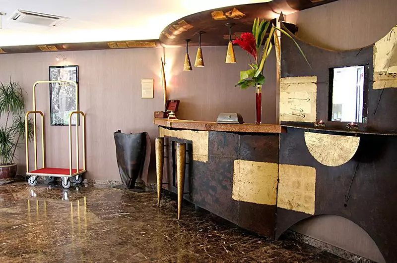 هتل Pavillon Opéra Grands Boulevards پاریس