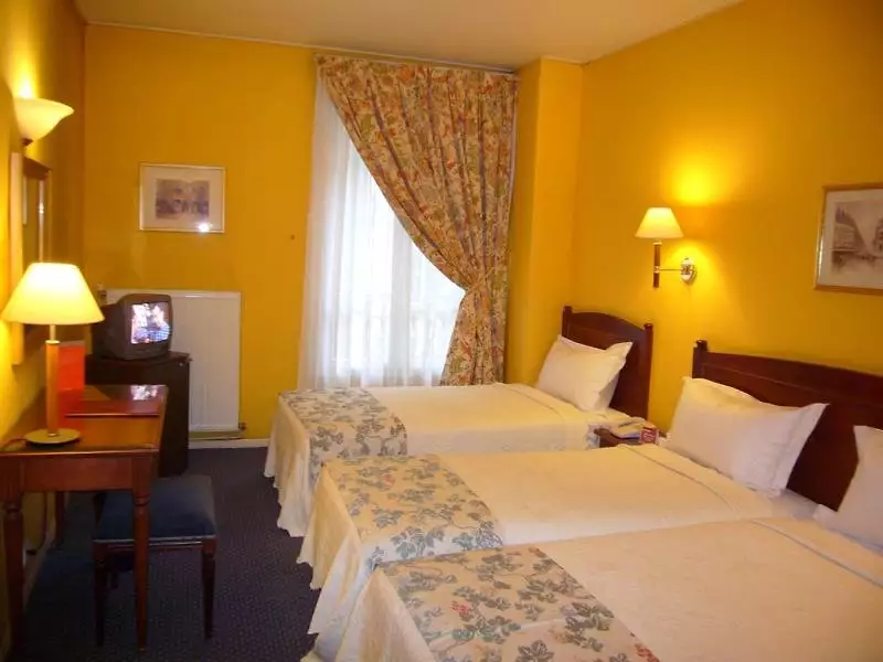 Alibaba https://cdn.alibaba.ir/ostorage/hotel-accommodation-images/6888d267ac13a7ed0d85e7b7_Paris-Hotel-Regence-0.webp