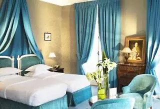 هتل West End پاریس