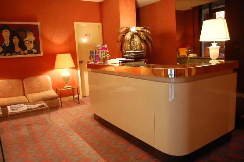 Alibaba https://cdn.alibaba.ir/ostorage/hotel-accommodation-images/6888d38cac13a7ed0d85e9f4_Paris-Sophie-Germain-0.webp