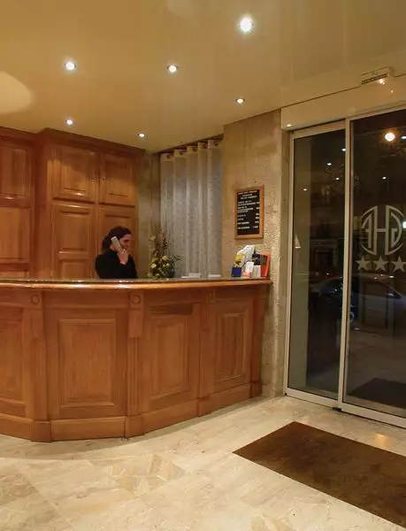 هتل Grand Francais پاریس